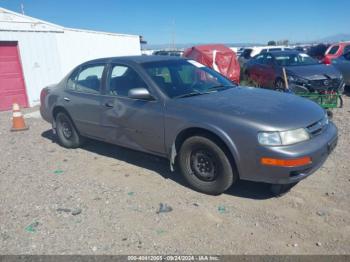  Salvage Nissan Maxima