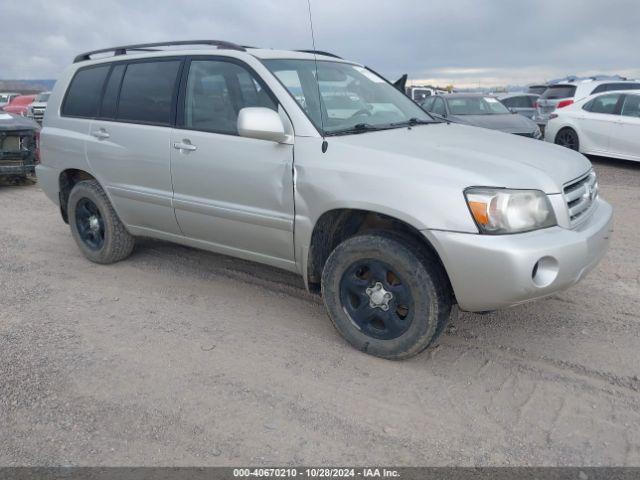  Salvage Toyota Highlander