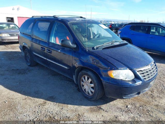  Salvage Chrysler Town & Country