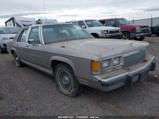  Salvage Ford Crown Victoria