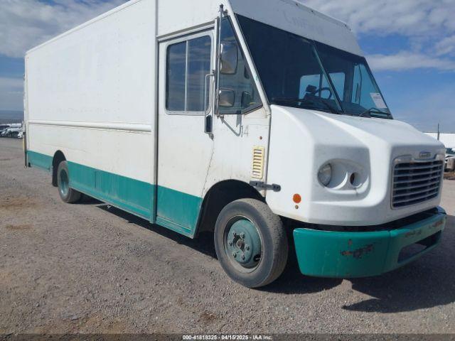  Salvage Freightliner Chassis