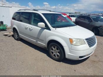  Salvage Chrysler Town & Country