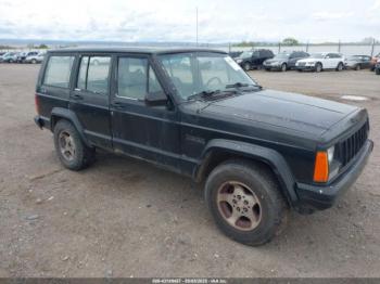  Salvage Jeep Cherokee