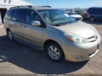  Salvage Toyota Sienna