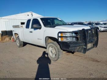  Salvage Chevrolet Silverado 2500