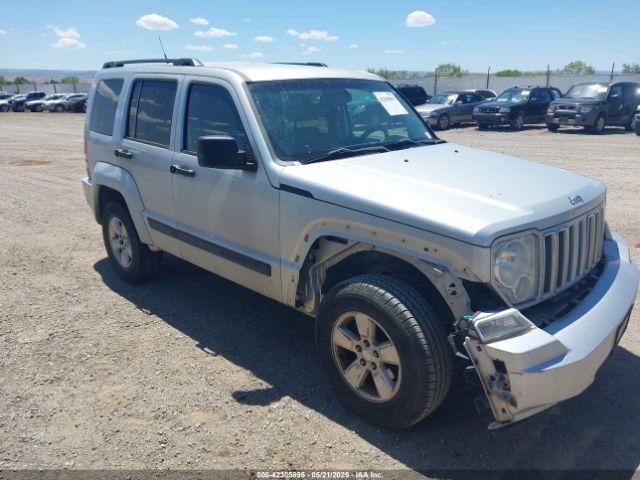  Salvage Jeep Liberty