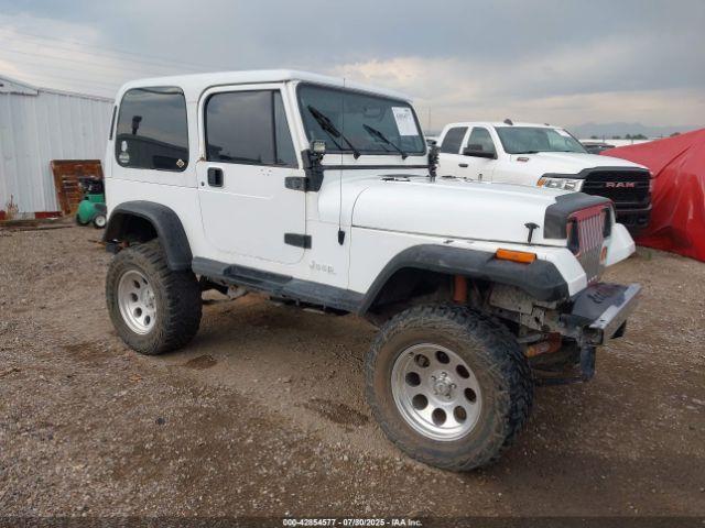  Salvage Jeep Wrangler