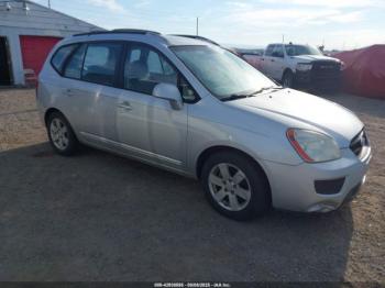  Salvage Kia Rondo
