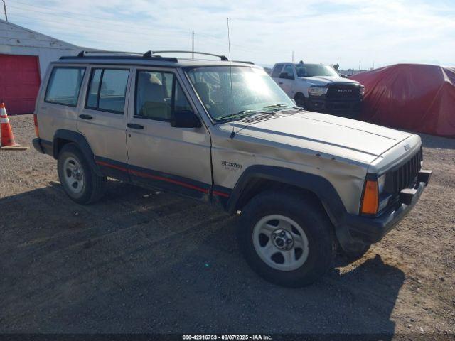  Salvage Jeep Cherokee