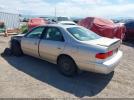 Toyota Camry Le Image 3