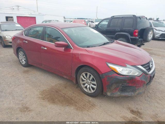  Salvage Nissan Altima