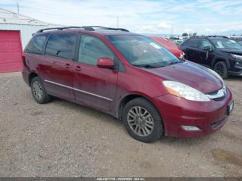  Salvage Toyota Sienna
