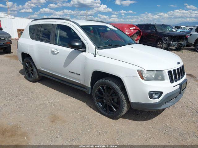  Salvage Jeep Compass