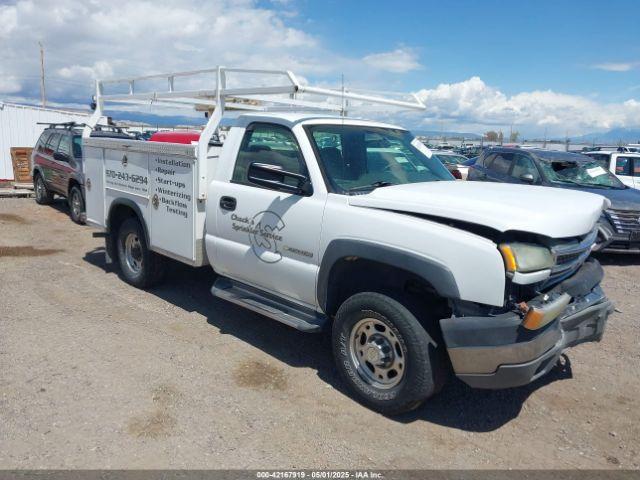  Salvage Chevrolet Silverado 2500