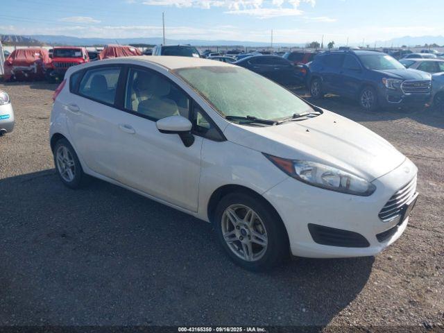  Salvage Ford Fiesta