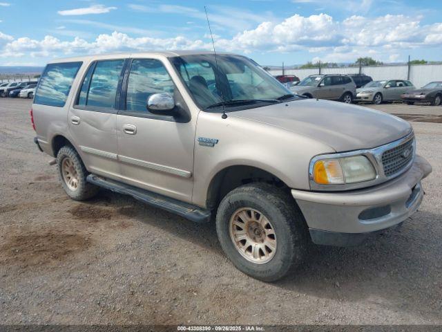  Salvage Ford Expedition