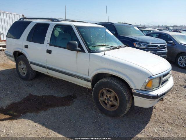  Salvage Chevrolet Blazer