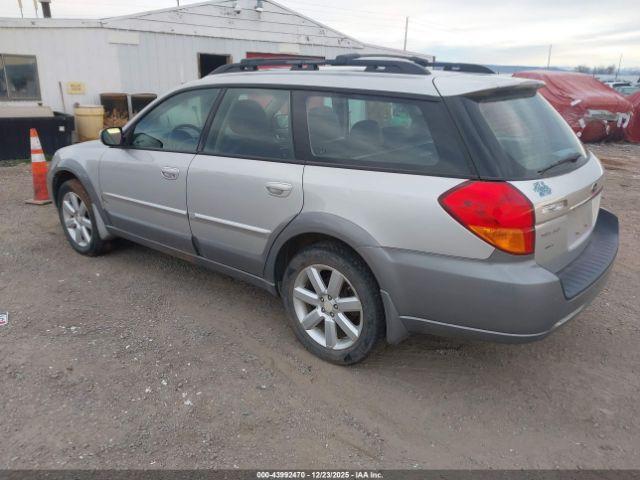 Subaru Outback 2.5i Limited Image 7