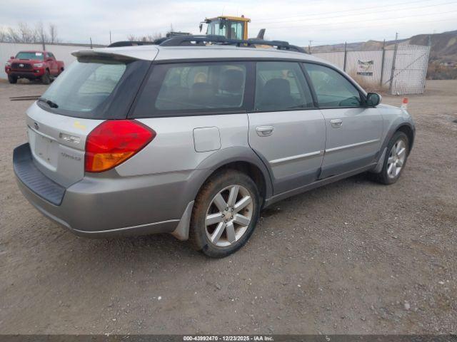 Subaru Outback 2.5i Limited Image 5