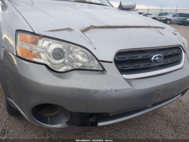 Subaru Outback 2.5i Limited Image 4