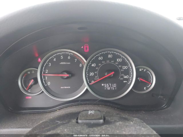 Subaru Outback 2.5i Limited Image 9