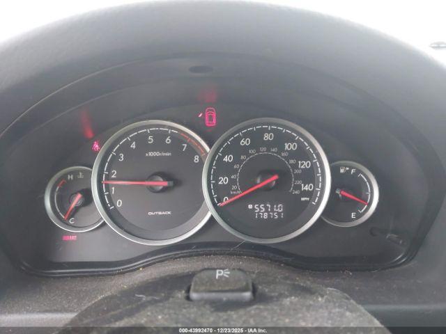 Subaru Outback 2.5i Limited Image 9