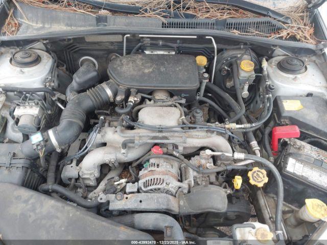 Subaru Outback 2.5i Limited Image 8