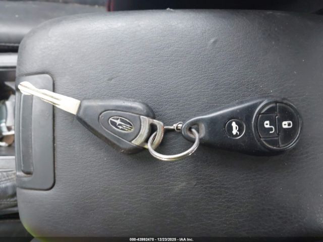 Subaru Outback 2.5i Limited Image 2