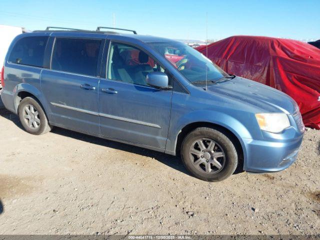  Salvage Chrysler Town & Country