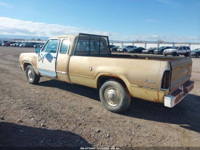 Dodge D150 Image 13