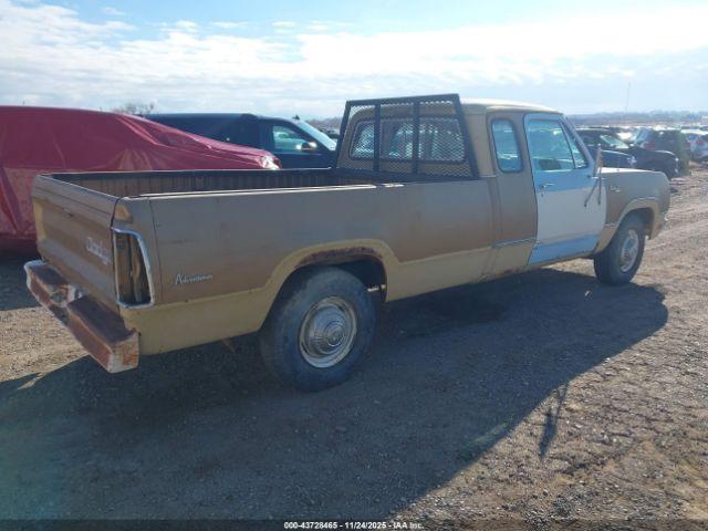 Dodge D150 Image 7