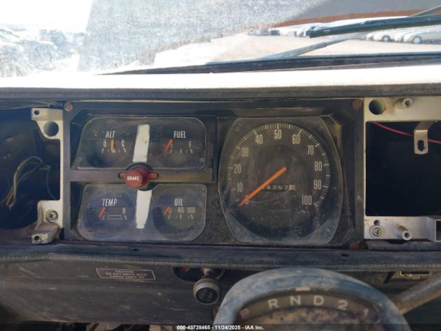 Dodge D150 Image 12
