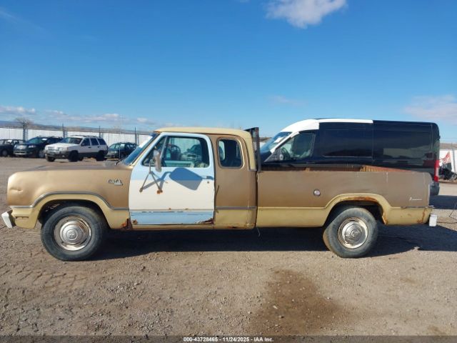 Dodge D150 Image 6