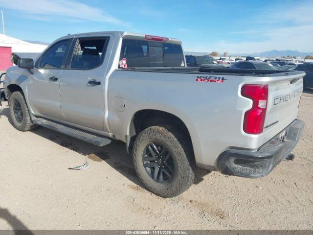 Chevrolet Silverado 1500 4wd  Short Bed Lt Trail Boss Image 4